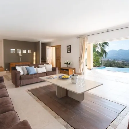 Villa Domaine Paradisu *