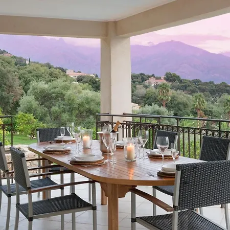 Domaine Paradisu Villa *